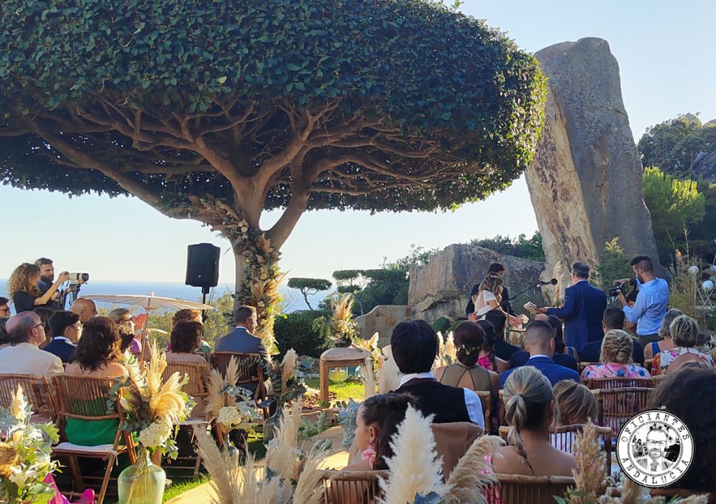 Celebrant Finca El Canuelo Love Garden